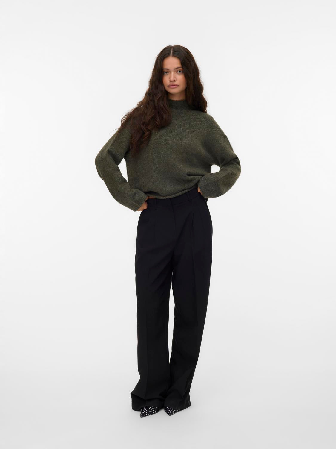 model_shot-front